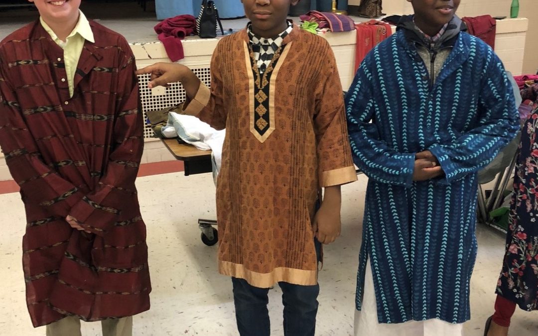 6th Grade Students at Academy of International Stuides at Rosemont enjoy a Young Global Citizens program put on by our Kochi, India Committee